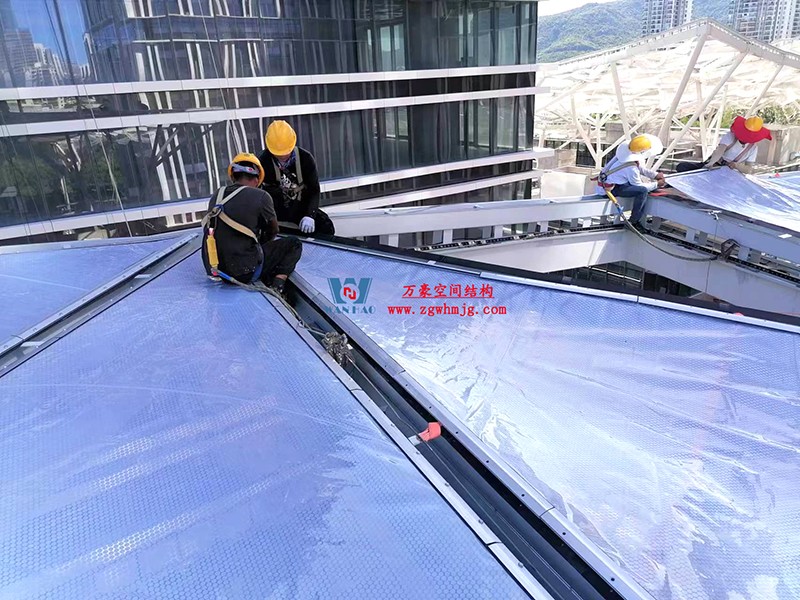 縱使烈日炎炎，腳步從未止歇！海南這個ETFE氣枕膜項目施工進度有最新消息